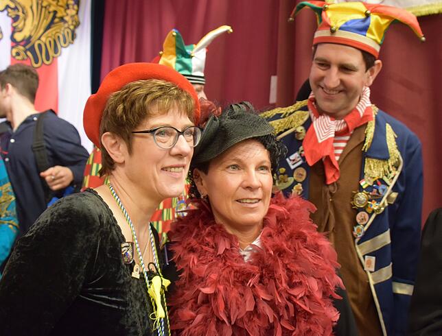 Bild 25: Bilder vom Empfang des Stockacher Narrengerichts von Annegret Kramp-Karrenbauer im Bürgerhaus