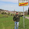 Auch hier passieren immer wieder Wildunfälle: Jäger Michael Rodgers in seinem Revier an der Landstraße 175, die durch den St. Georgener ...