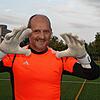 Durch diese Hände kommt fast nichts durch. Wenn der 58-jährige Markus Erath aushilfsweise im Tor des Kreisligisten SSC Donaueschingen ...