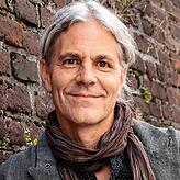 Stephan Illi ist Vorstand der Kulturland Genossenschaft. Kulturland hilft Landwirten ohne eigenen Boden, Höfe dennoch weiterzubewirtschaften