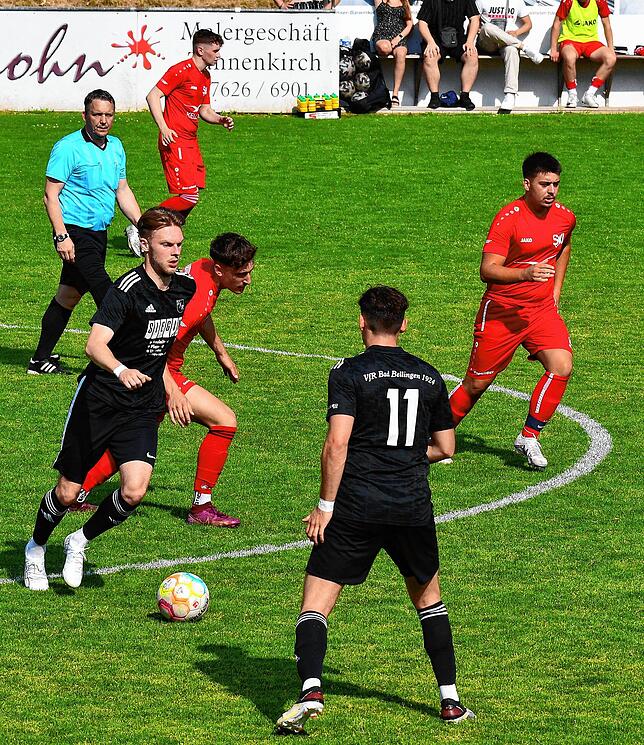 Bild 14: SV Jestetten unterliegt mit 2:7 beim VfR Bad Bellingen &ndash; und wir haben Bilder!