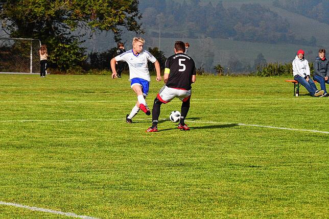 Bild 11: FC Dettighofen bleibt nach 0:2-Niederlage bei der SG Bettmaringen siegloses Schlusslicht der Liga &ndash; und wir haben Bilder!