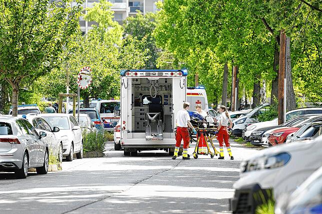Bild 1: Entsetzen an Schule in Graz: Mehrere Schüsse, Tote, Täter tot – Polizei ermittelt