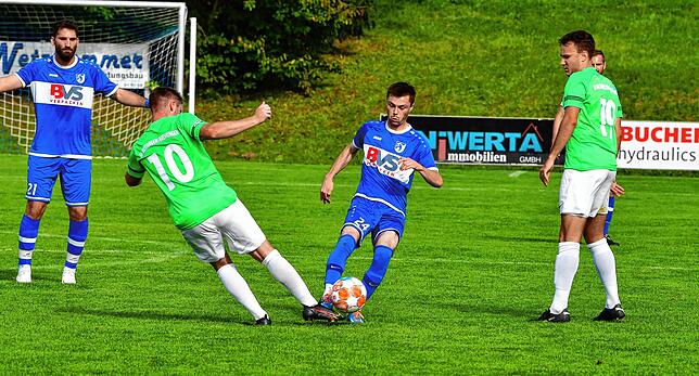 Bild 3: FC Erzingen besiegt Verfolger SG Mettingen/Krenkingen knapp mit 2:1 &ndash; und wir haben die Bilder!