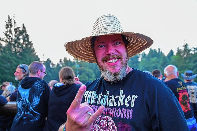 Bild 21: Bilder vom Metalacker: &bdquo;Rage&ldquo; versetzt die Fans der härteren Musik-Gangart in Begeisterung