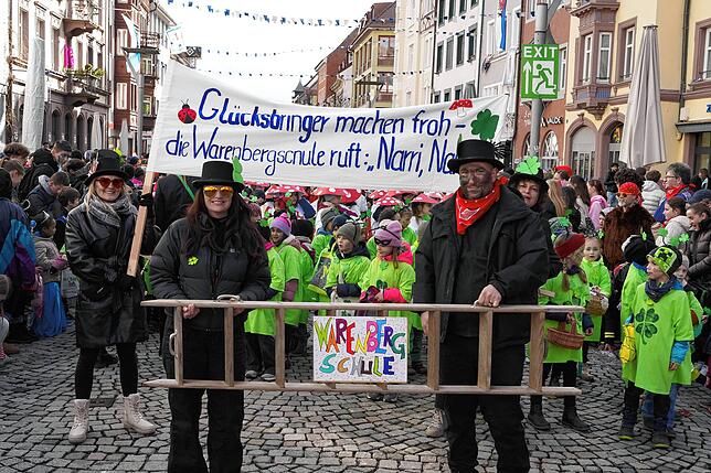 Bild 6: Die besten Bilder vom Schmutzigen Donnerstag in Donaueschingen: Kinderumzug begeistert!