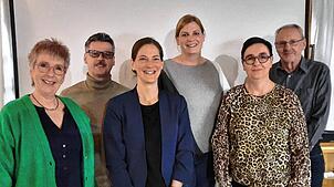 Vereinsvorsitzende Brita Krebs (von links) mit den gewählten Philippe Gaubusseau (Jugendleiter), Manuela Nüsseler (Sportwartin) und ...