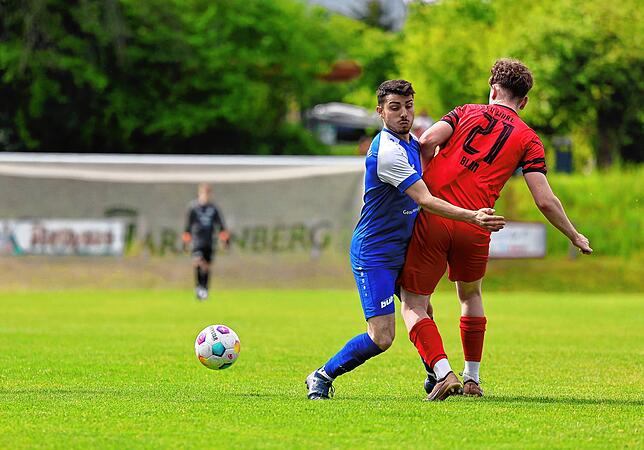 Bild 1: Unsere besten Bilder vom Spiel zwischen dem FC Radolfzell und dem FV Walbertsweiler-Rengetsweiler