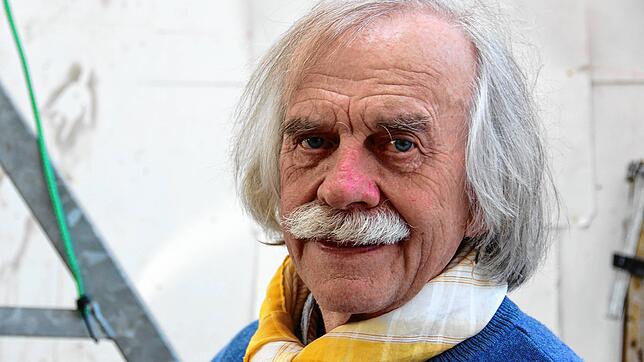 Als einer von sieben Prominenten erklärt Peter Lenk, welcher Grundgesetz-Artikel ihm besonders wichtig ist.