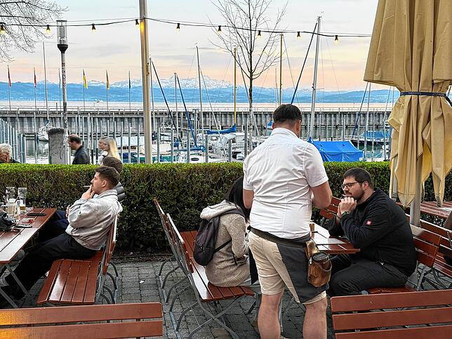 Bild 2: Tanzen, Singen, Feiern: So stimmungsvoll war City of Music in Friedrichshafen – Die besten Bilder!