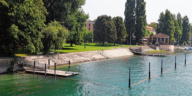 Völlig leer ist das Rheinstrandbad. Auch am Donnerstag, 14. August, wird so der Blick auf das beliebte Strandbad sein. Auch an diesem ...
