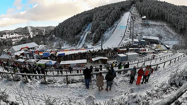 Tolle Stimmung und großes Zuschauerinteresse herrschte beim Skisprung-Weltcup in Titisee-Neustadt.