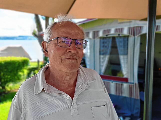 Ferdi Brucherseifer, Dauercamper aus Freudenstadt, mit Wohnwagen in Uhldingen-Maurach.