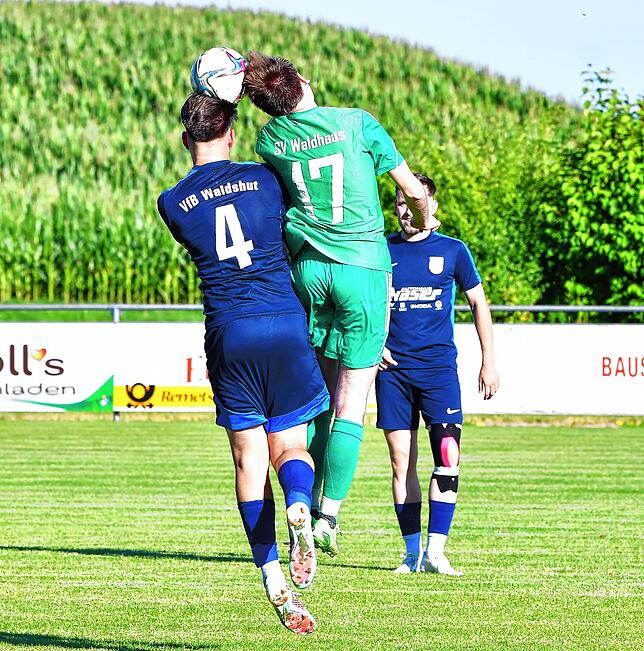 Bild 6: SV Waldhaus startet mit 4:0-Sieg gegen den VfB Waldshut – und wir haben Bilder!