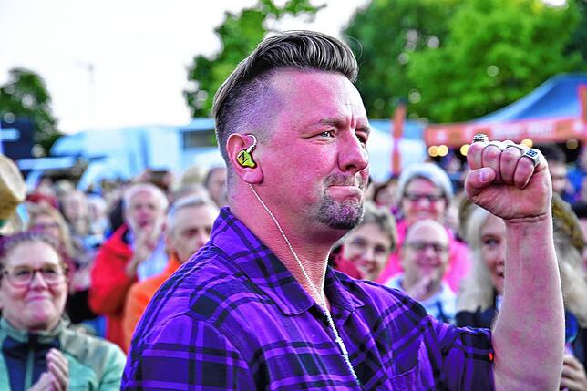 Bild 15: Ben Zucker beim Sommersound VS begeistert die Massen