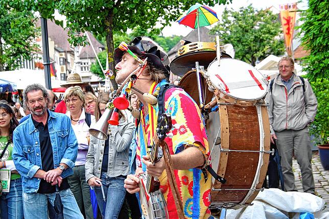 Die Rambo-Tschambo-Ohrwurmband, hier beim Straßenmusiksonntag 2006, ist auch in diesem Jahr wieder mit dabei.