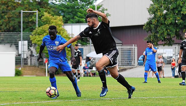 Bild 12: Klare Niederlage für SV 08 Laufenburg im Testspiel beim SV Weil &ndash; und wir haben Bilder!