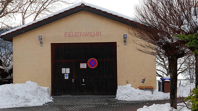 Sorgt für eine unangenehme Überraschung: Das Feuerwehrhaus Duchtlingen. Sein Umbau wird um 100.000 Euro teurer als gedacht. Dies ist ...
