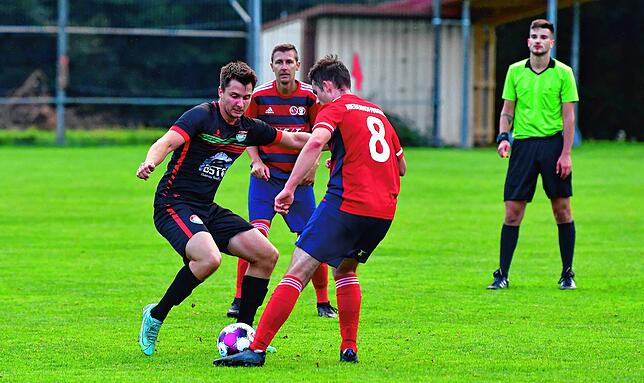 Bild 5: Spvgg. Andelsbach holt sich ein 1:1 im Derby gegen den SC Niederhof/Binzgen &ndash; und wir haben Bilder!