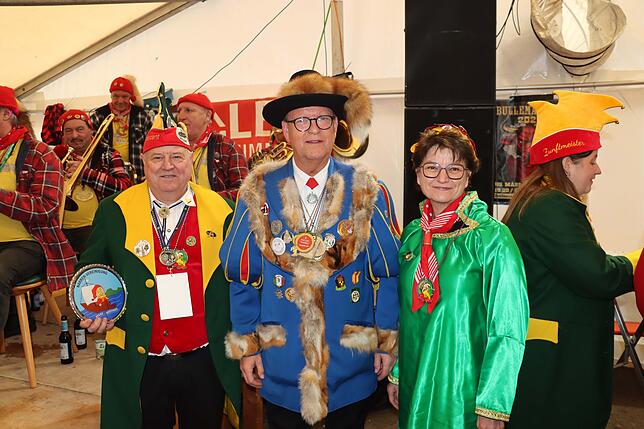 Bild 27: Seenarrentreffen Möggingen: Tausende feiern trotz Regen beim Festumzug!