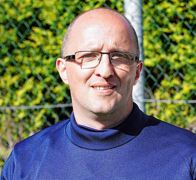 Trainer Dirk Tegethoff (FC Wallbach): „Wir fahren den Rhythmus hoch und ab Anfang Juli wird es intensiver.“