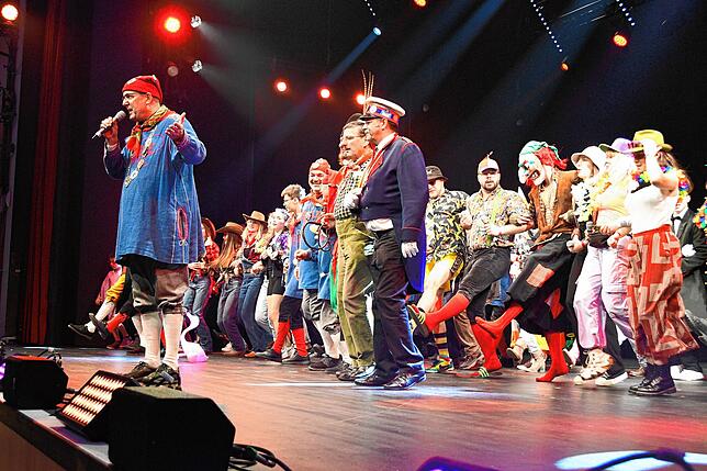 Bild 34: Narrenspiegel der Poppele 2024: Die Bilder aus der Stadthalle Singen