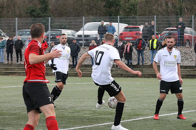 Bild 8: FSV Rheinfelden schickt den VfR Bad Bellingen mit einem 8:0-Kantersieg in die Winterpause &ndash; und wir haben Bilder!