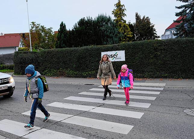 Nadine Pfaff lässt ihre Kinder nicht allein zur Bushaltestelle gehen.