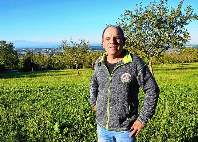 Setzt auf Tradition und freut sich über den Wald am Gehrenberg: Forstmitarbeiter Bernhard Brutsch ist fest verwurzelt in Markdorf.