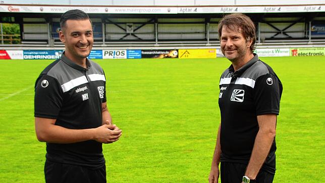 Leiteten seit langem wieder ein Training im Freien: Chefcoach Marcel Yahyaijan (links) und Co-Trainer Carsten Neuberth.