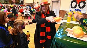 Bild : Hier sind die besten Bilder vom Rathaussturm in Tennenbronn und der Schulfasnet