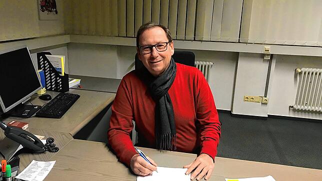 Manfred Moosmann ist als stellvertretender Ortsvorsteher seit Monaten gefordert. Schriftliche Angelegenheiten erledigt er meist abends ...