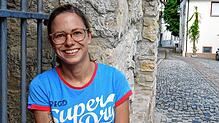 Katharina Rimmele (29) fühlt sich in der Tiengener Altstadt, wo sie lebt, pudelwohl.