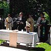Die Feier von Christi Himmelfahrt der evangelischen, römisch-katholischen und alt-katholischen Gemeinden beider Rheinfelden auf dem ...