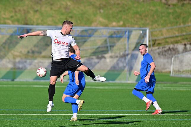 Bild 20: TuS Stetten siegt 3:0 im Spitzenspiel gegen die SG FC Wehr/Brennet – und wir haben Fotos!
