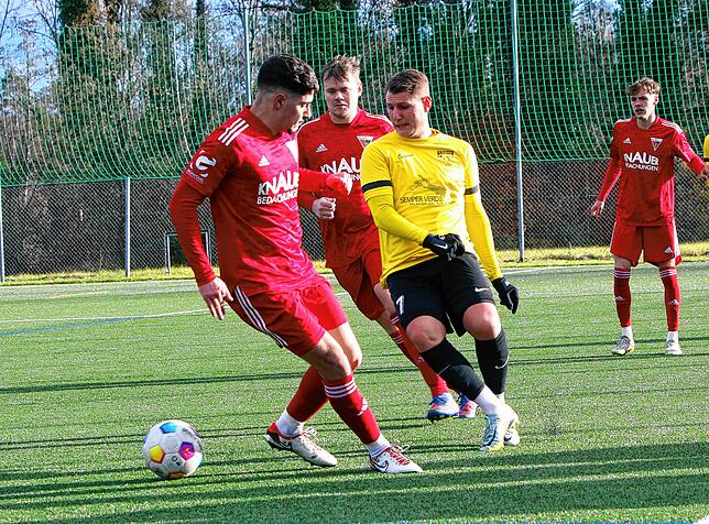 Bild 5: Die besten Bilder vom Spiel zwischen dem FC Überlingen und dem FC Öhningen-Gaienhofen