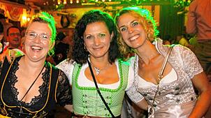 Bild : Dirndl und Lederhosen bestimmten das Bild beim Bräunlinger Almabtrieb