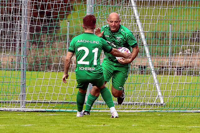 Bild 22: Die besten Bilder vom Duell zwischen dem TSV Aach-Linz und dem FC Hilzingen