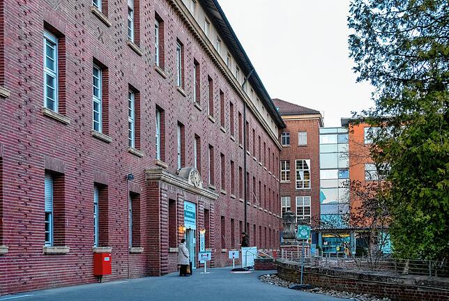 Das ursprüngliche Krankenhaus in Singen, der Backsteinbau, stammt aus dem Jahr 1928.