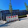 12 Uhr mittags und das Licht brennt. Am neuen Villinger Landratsamtsgebäude geht Sicherheit vor.