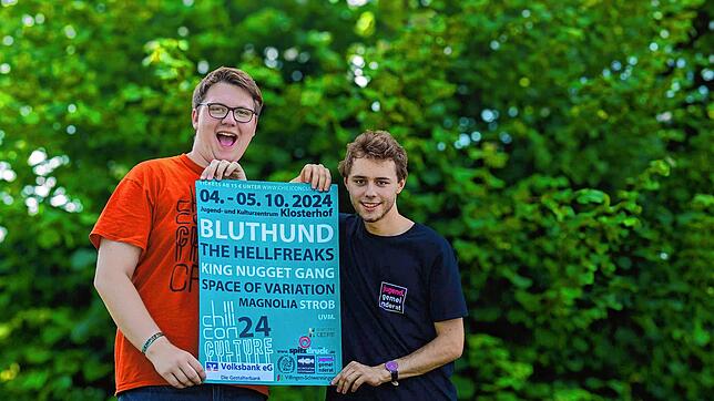 Tim Dippong (links) und Flynn Stein vom Jugendgemeinderat freuen sich auf das ChiliConCulture-Festival. Bild: Brommene