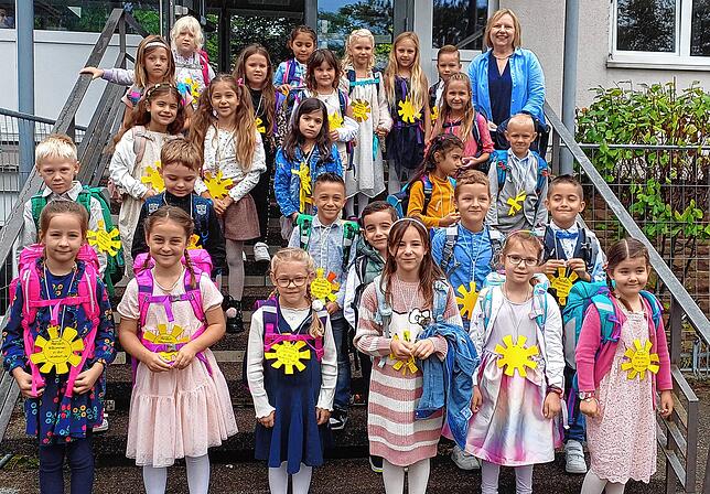 28 Kinder besuchen die Klasse 1a der Hebelschule in Laufenburg-Rhina. Klassenlehrerin ist Susanne Constien.