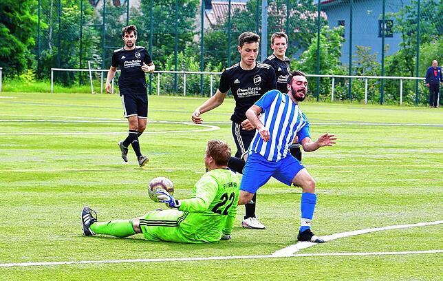 Bild 32: Spvgg. Wehr setzt sich bei der Qualifikation zum Rothaus-Bezirkspokal mit 2:0 gegen den FV Fahrnau durch &ndash; und wir haben Bilder!