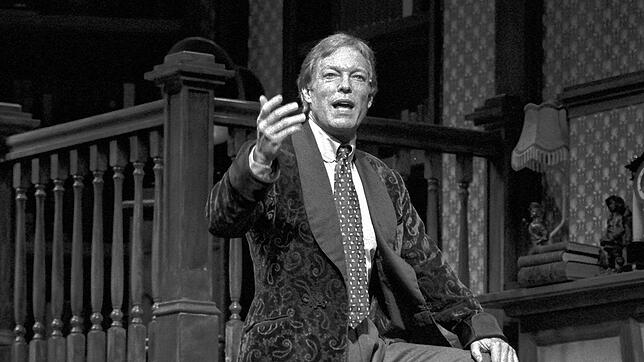Als Professor Higgins stand Richard Chamberlain im Jahr 1995 für das Musical „My Fair Lady“ auf der Bühne.