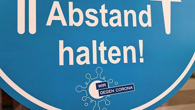 Unten drunter ist klein zu lesen: „Wir gegen Corona!“