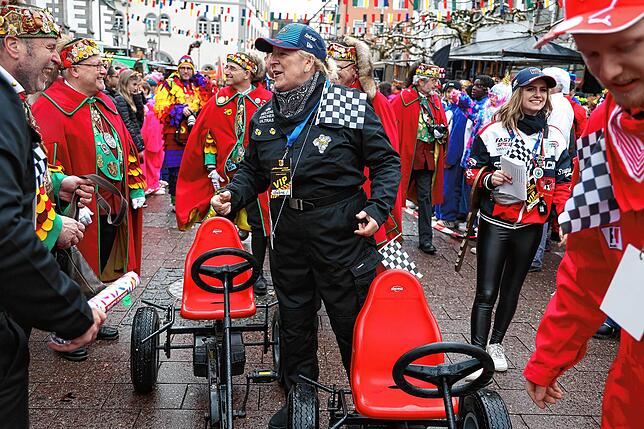 Bild 15: Fasnacht 2025 in Radolfzell: Diese Narren-Bilder zeigen die unvergessliche Machtübernahme