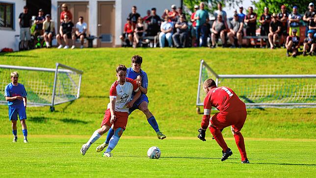 Bild 15: Unsere große Bildergalerie vom Kreisliga-Spitzenspiel zwischen Ewattingen und der SG Lenzkirch-Saig