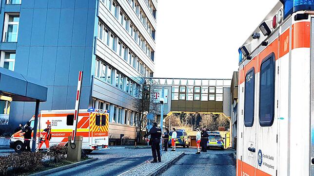 Im Januar kam es zur Messerattacke im Rottweiler Jobcenter. Jetzt ist Prozessauftakt im Landgericht.