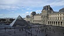 Der Louvre ist das größte Kunstmuseum der Welt nach Fläche.