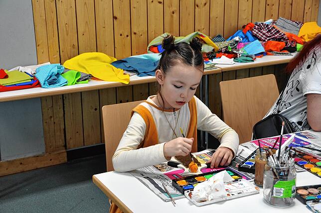 Bild 18: Viel Spaß beim Kinderball in Leimbach